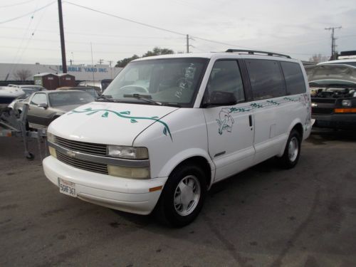 1999 chevy astro van, no reserve