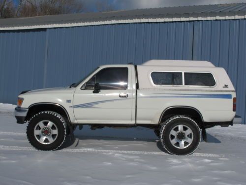 1994 Toyota Tacoma 4wd DLX Standard Cab - Custom Options & 100% Rust Free, US $6,000.00, image 4