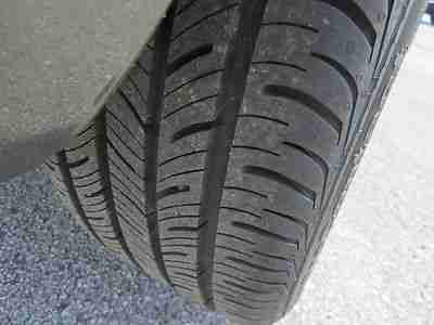 Sport Verde Olivio Green Five Speed Manual 4 Cylinder Bose Certified We Finance!, image 14