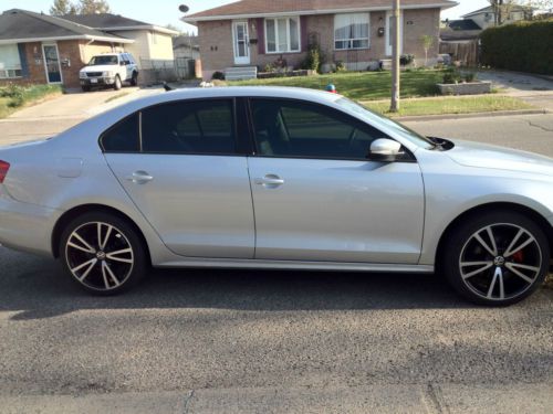 2011 volkswagen jetta - 18&#034; rims - summer and winter tires