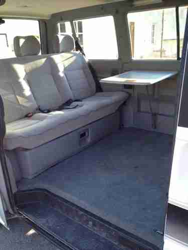 1993 Volkswagen EuroVan MV Standard Passenger Van 3-Door 2.5L, image 6