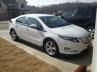 2013 chevrolet volt base hatchback 4-door 1.4l