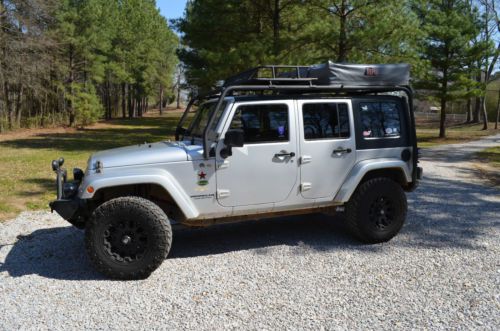 2007 Jeep Wrangler Unlimited Sahara, image 2