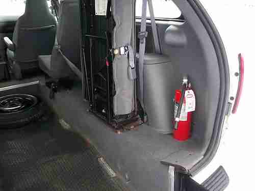 2005 Dodge Grand Caravan Handi-cap Wheel chair van 4-Door 3.3L, image 12