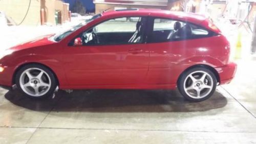 2002 ford focus svt red and loaded l@@k!!!!!!!!!!!!!!!!!!! low reserve