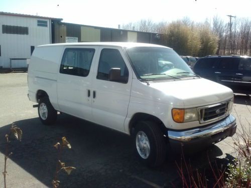 2005 ford e-250 xlt cargo van, low miles!!