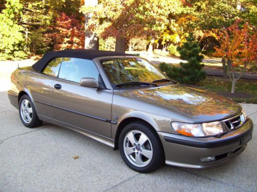 2002 saab 9-3 se convertible turbo 5-spd manual trans low miles rare color