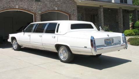 Beautiful 1992 cadillac fleetwood brougham - 6 door only 44,000 miles