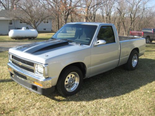 91 chevy s-10 show truck