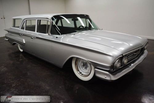 1960 chevrolet air ride wagon *look*