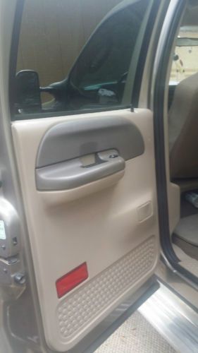 Ford Super Duty Crew Cab Super Clean, image 4