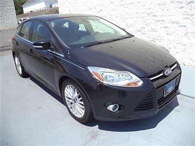 Ford focus sel low miles 4 dr hatchback automatic gasoline 2.0l i4 fi dohc black