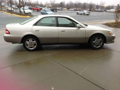 2001 lexus es300 4-door 3.0l loaded low miles