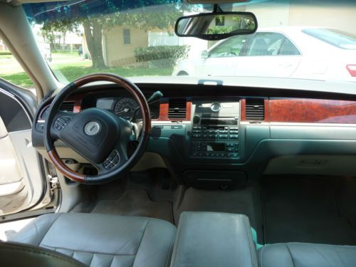 2003 Lincoln Town Car Signature Sedan 4-Door 4.6L, US $5,500.00, image 4