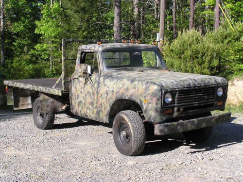 1974 international 4x4 pick-up  flat bed w/plow low miles usaf no reserve