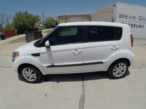 2013 kia soul plus hatchback 4-door 2.0l