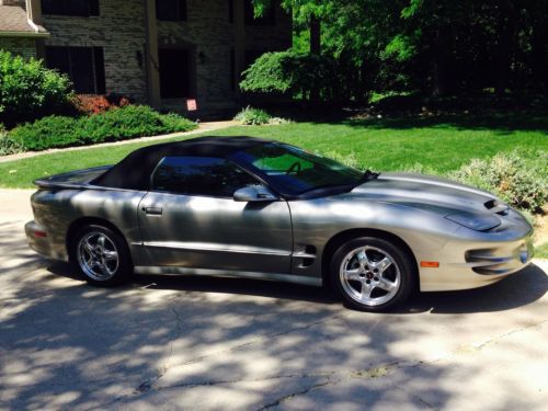 2002 pontiac firebird trans am convertible 2-door 5.7l