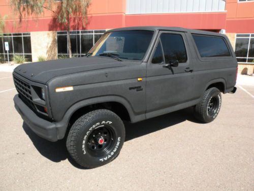 1980 bronco-4 spd-ultimate off roader-new ppg &#039;textured paint&#039;-black on black