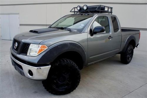 Cutom lifted 05 nissan frontier navigation roof basket driving light bluetooth!!