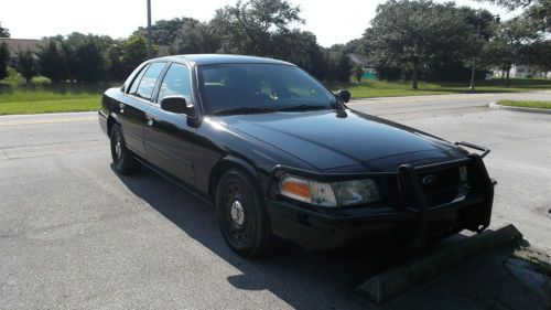 2004 ford crown victoria police interceptor sedan 4-door 4.6l