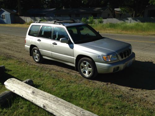 2001 subaru forester s wagon 4-door 2.5l