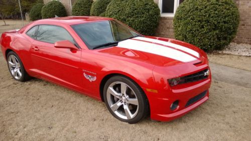 2010 chevrolet camaro ss coupe 2-door 6.2l