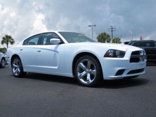 2014 dodge charger se