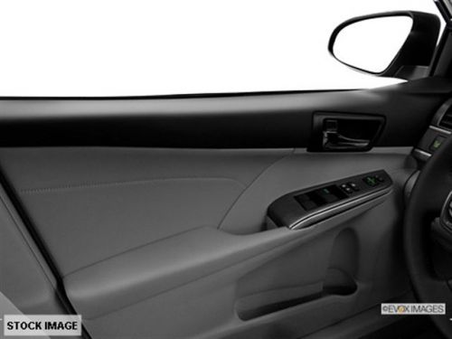 2014 toyota camry hybrid xle