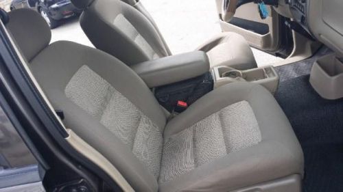 2005 ford explorer sport trac xls