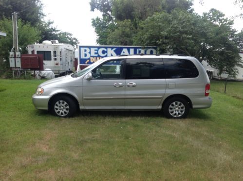 2005 kia sedona van lx