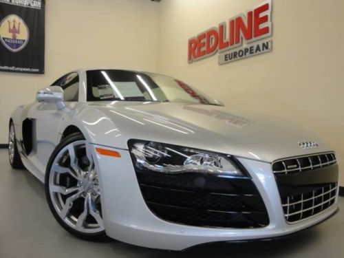 2011 audi r8 5.2 quattro automatic 2-door coupe