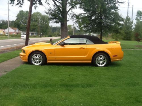 2007 ford mustang gt convertible premium 6,738 grabber orange