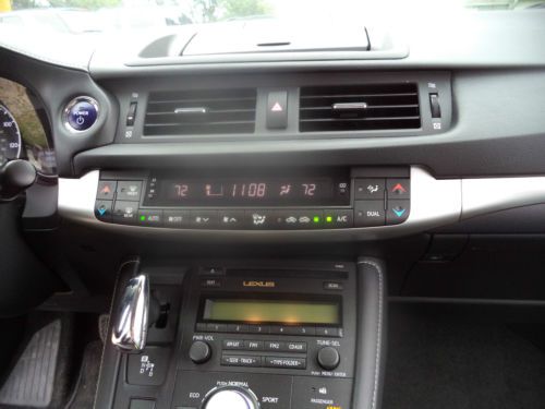 2012 Lexus CT200h Base Hatchback 4-Door 1.8L, image 10