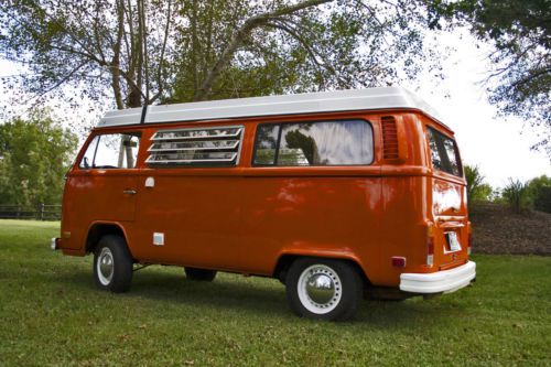 *********1974 Volkswagen Westfalia WILL SHIP WORLDWIDE NO RESERVE**********, image 3