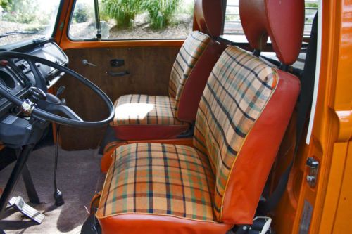 *********1974 Volkswagen Westfalia WILL SHIP WORLDWIDE NO RESERVE**********, image 6