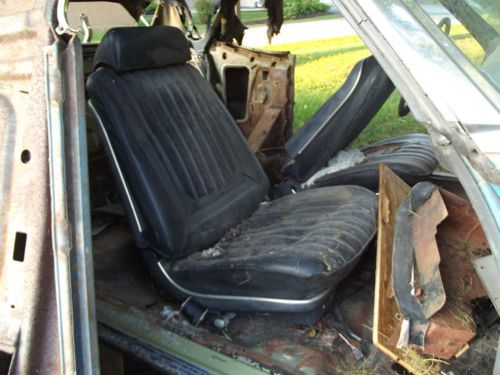 1969 buick skylark custom convertible 2-door 5.7l       car parts car only