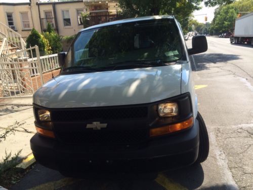 Chevrolet express van 2008  only 24000 miles