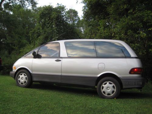 1993 toyota previa le mini passenger van 3-door 2.4l