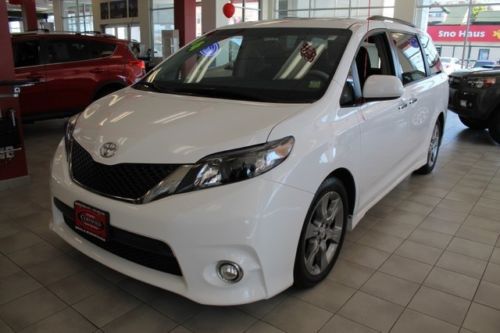 2014 toyota se fwd