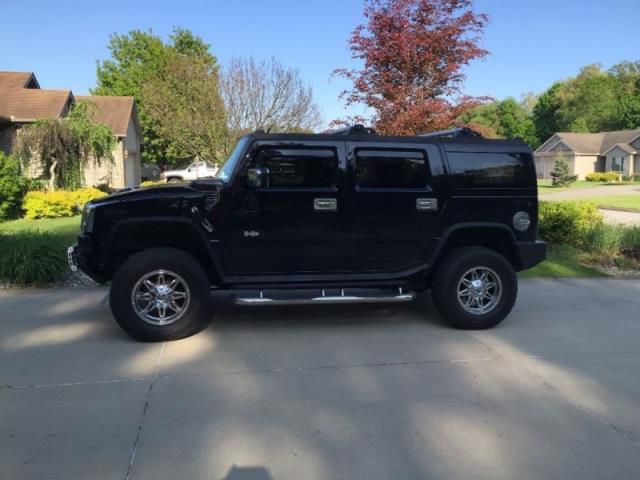 Hummer: h2 luxury