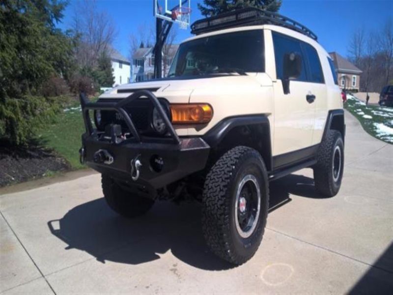 2010 toyota fj cruiser trail teams edition