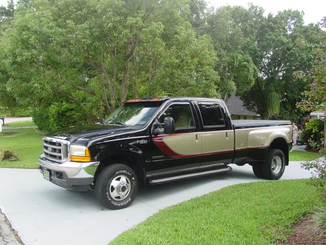 2001 ford f-350 black/tan/burgundy stripe