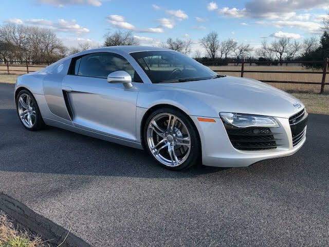 2010 audi r8