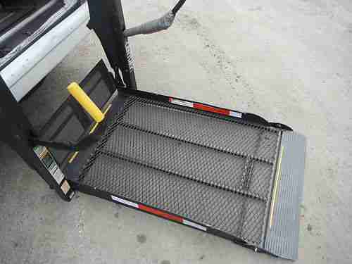04 FORD E-250 HANDICAP VAN WHEEL CHAIR LIFT CLEAN RUNS PERFECT, US $5,000.00, image 13