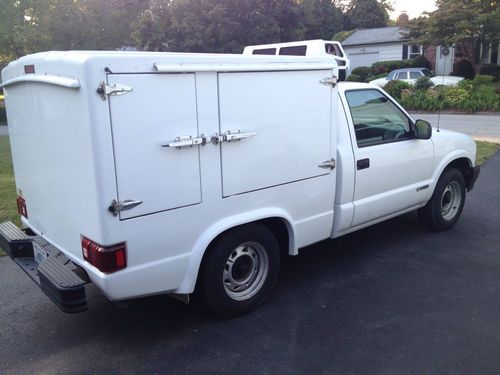 1997 chevrolet s10 base standard cab pickup 2-door 4.3l-refer truck and oven