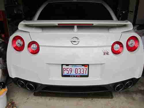 Nissan GTR 2009 only 1000 miles, image 10