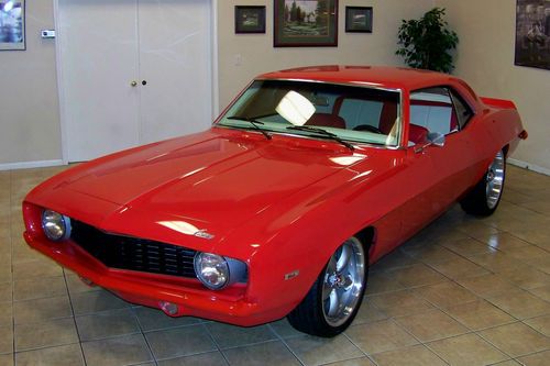 One bad 69 pro touring camaro 406ci auto slammed!! must see!!