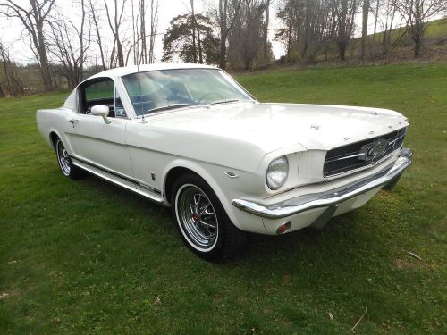 1965 ford mustang
