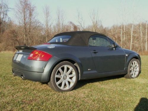 2004 audi tt quattro base convertible 2-door 3.2l