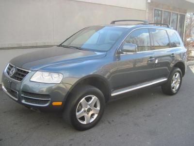 2004 volkswagen touareg loaded only 83,000 miles warranty we finance nice truck